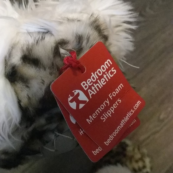 Slippers - Picture 5 of 6